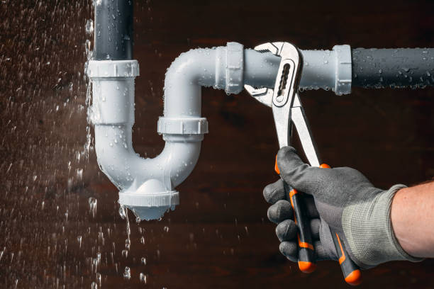 Professional Plumbing technician working in Rosenberg, TX